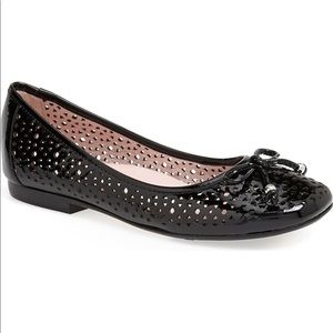 Authentic Taryn Rose Barb Flats Size 6